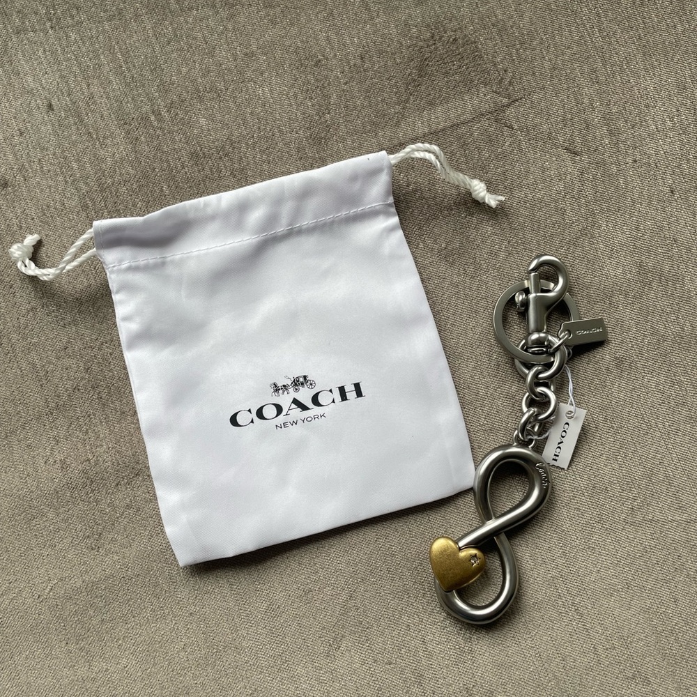 Coach Two-Tone Infinity Heart Keyring - Silver & Gold - Picture 3 of 3